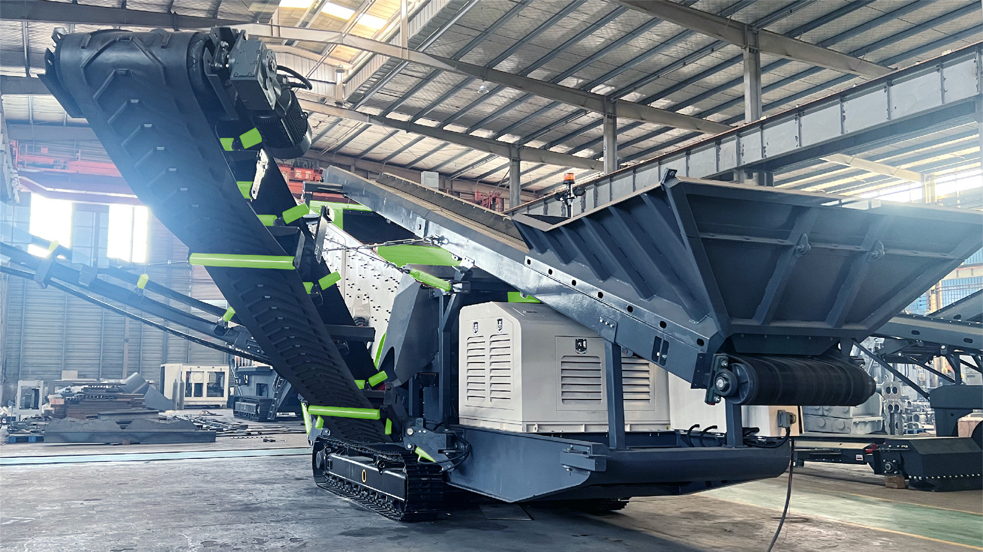 ST Track-mounted Vibrating screen